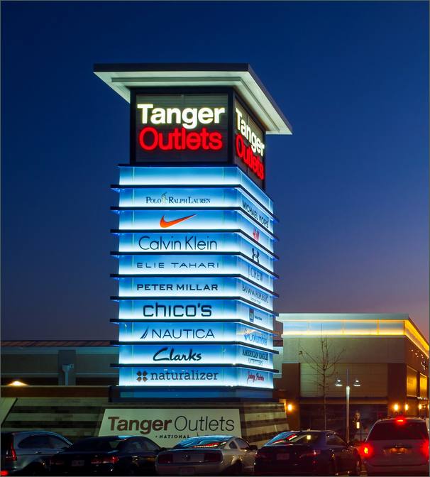 Tanger Outlets National Harbor