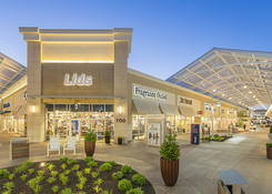 
                                                    Tanger Outlets National Harbor
                                            