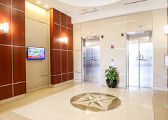 
                                                    120 Waterfront Street - National Harbor: Main Lobby
                                            