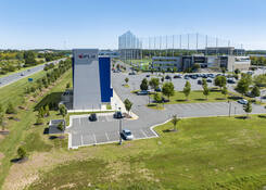 
                                                    Commonwealth Center: iFly
                                            